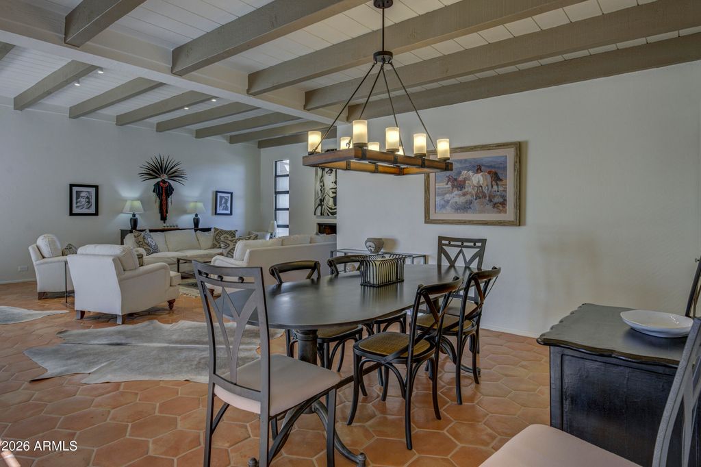 Image 4 of property listing at 1049 N BOULDER Drive, Carefree, AZ 85377