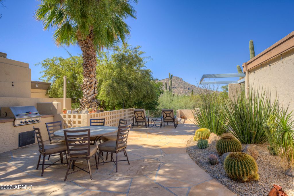 Image 46 of property listing at 1049 N BOULDER Drive, Carefree, AZ 85377