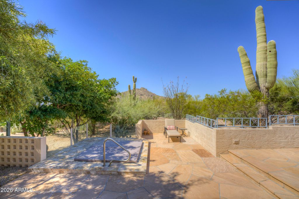 Image 47 of property listing at 1049 N BOULDER Drive, Carefree, AZ 85377
