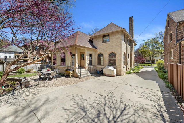 4765 N Woodburn STREET, Whitefish Bay, WI 53211