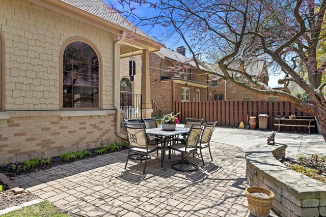 4765 N Woodburn STREET, Whitefish Bay, WI 53211