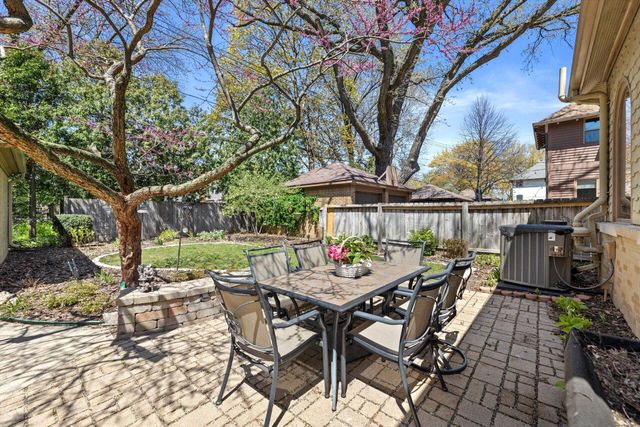 4765 N Woodburn STREET, Whitefish Bay, WI 53211