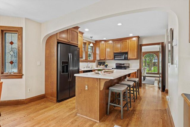 4765 N Woodburn STREET, Whitefish Bay, WI 53211