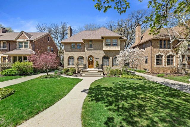 4765 N Woodburn STREET, Whitefish Bay, WI 53211
