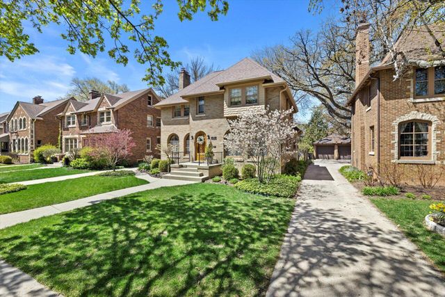 4765 N Woodburn STREET, Whitefish Bay, WI 53211
