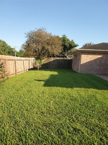 15407 Runswick Drive, Houston, TX 77062