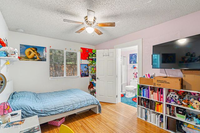 2209 W EDGEWOOD Avenue, Mesa, AZ 85202