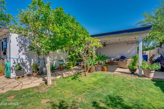 2209 W EDGEWOOD Avenue, Mesa, AZ 85202
