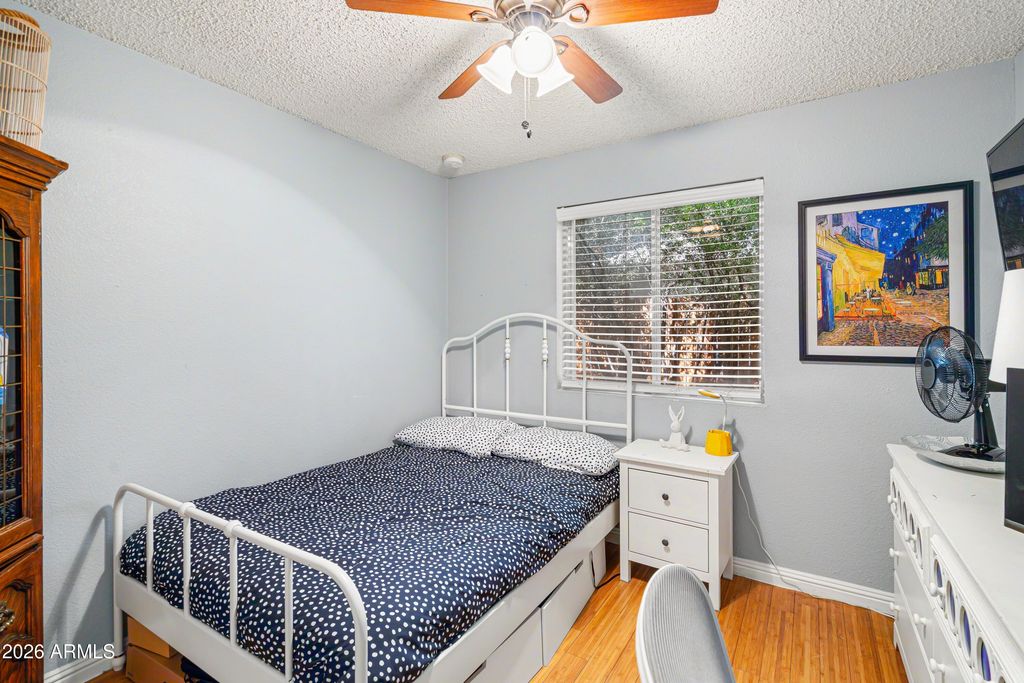 Image 24 of property listing at 2209 W EDGEWOOD Avenue, Mesa, AZ 85202