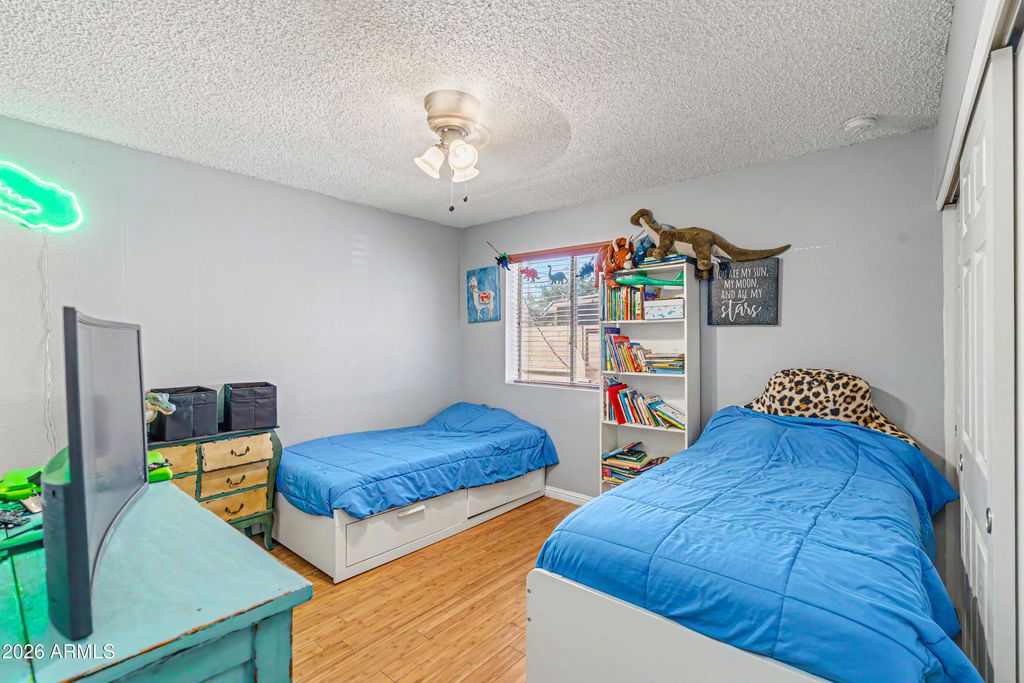 Image 26 of property listing at 2209 W EDGEWOOD Avenue, Mesa, AZ 85202