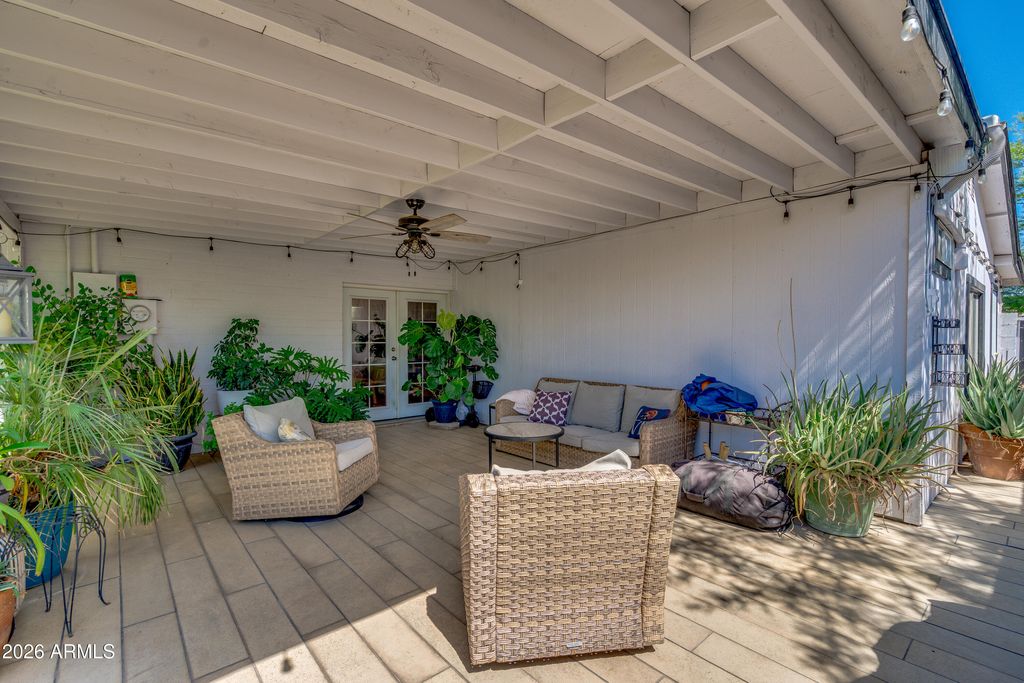 Image 32 of property listing at 2209 W EDGEWOOD Avenue, Mesa, AZ 85202
