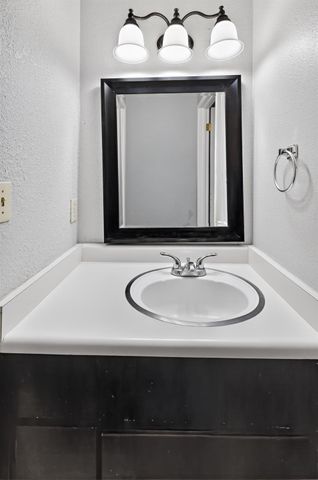 1754 Merced Ave, Merced, CA 95341