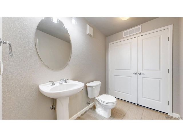 8185 E Lowry Blvd 302, Denver, CO 80230