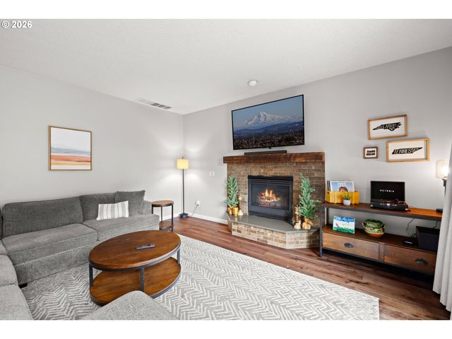 28528 Sw CASCADE Loop, Wilsonville, OR 97070