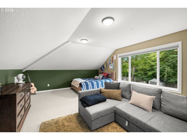 28528 Sw CASCADE Loop, Wilsonville, OR 97070