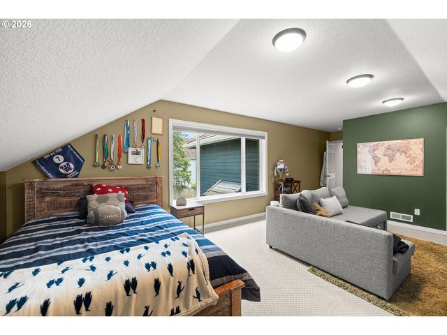 28528 Sw CASCADE Loop, Wilsonville, OR 97070