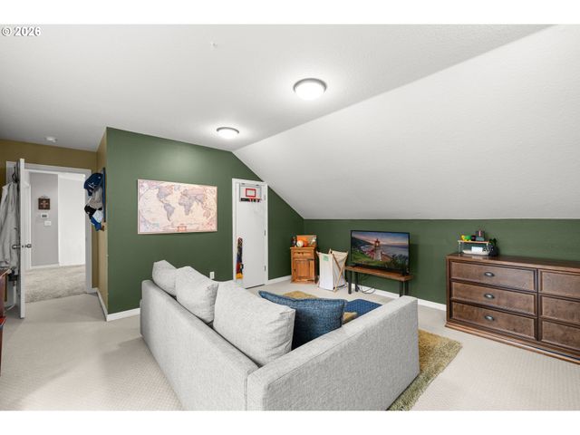 28528 Sw CASCADE Loop, Wilsonville, OR 97070