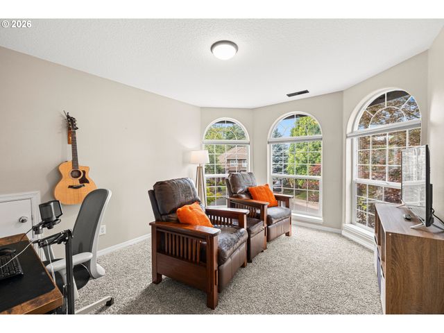 28528 Sw CASCADE Loop, Wilsonville, OR 97070