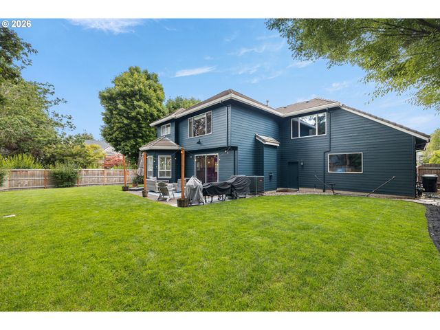 28528 Sw CASCADE Loop, Wilsonville, OR 97070