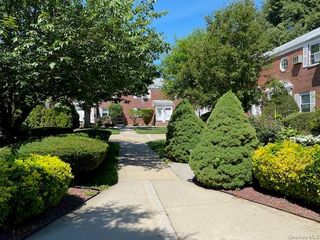 263-33 73rd. Avenue A-2, Glen Oaks, NY 11004