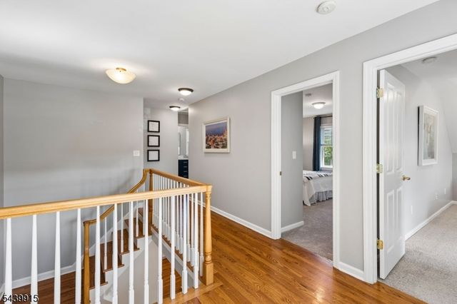 7 Holly Ct, Bloomfield Twp., NJ 07003