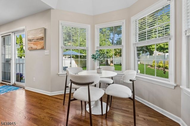 7 Holly Ct, Bloomfield Twp., NJ 07003