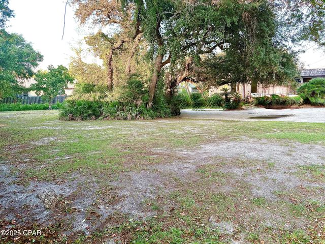 1012 W 11th Street, Panama City, FL 32401