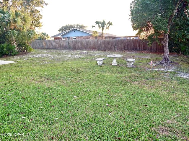 1012 W 11th Street, Panama City, FL 32401