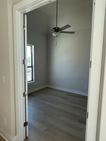 1908 Crimson Sunset DR, Georgetown, TX 78628