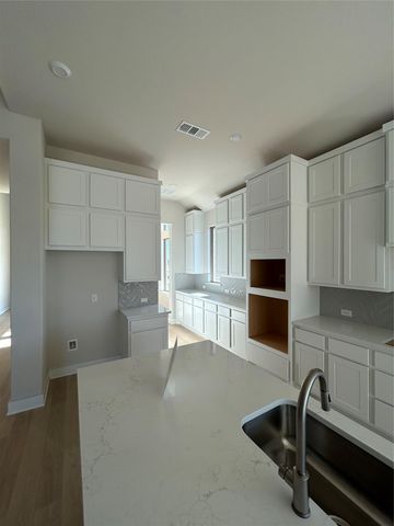 1908 Crimson Sunset DR, Georgetown, TX 78628