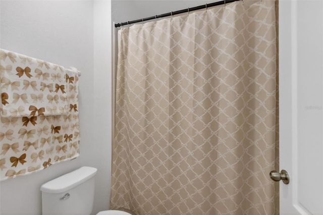 9515 OGLETHORPE DRIVE, Groveland, FL 34736