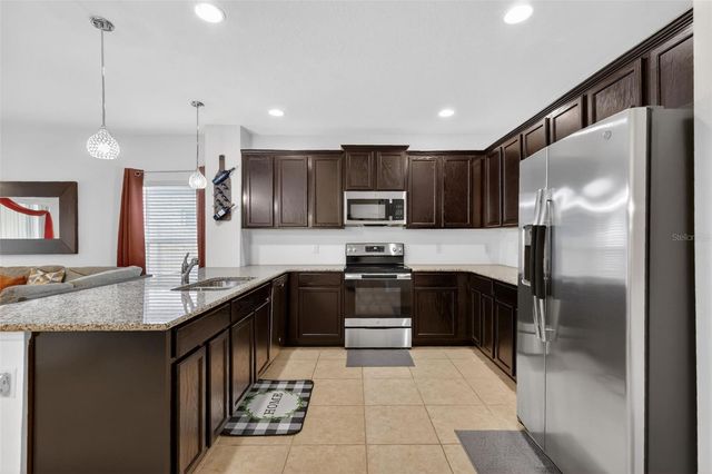 9515 OGLETHORPE DRIVE, Groveland, FL 34736