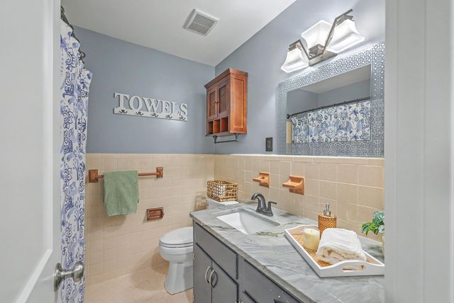 2050 Bishop Drive, Charleston, SC 29414