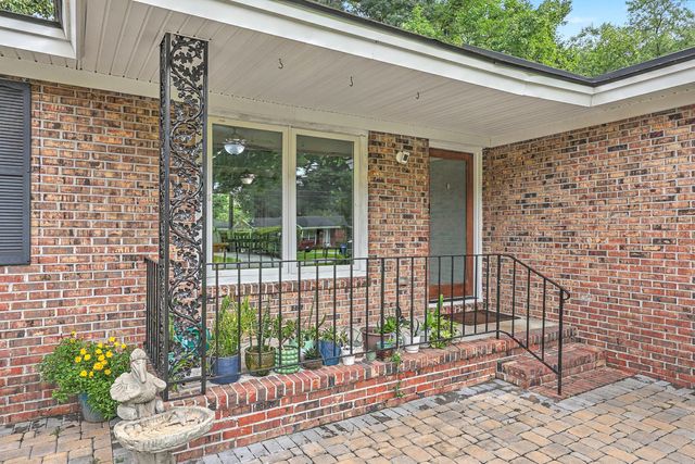 2050 Bishop Drive, Charleston, SC 29414