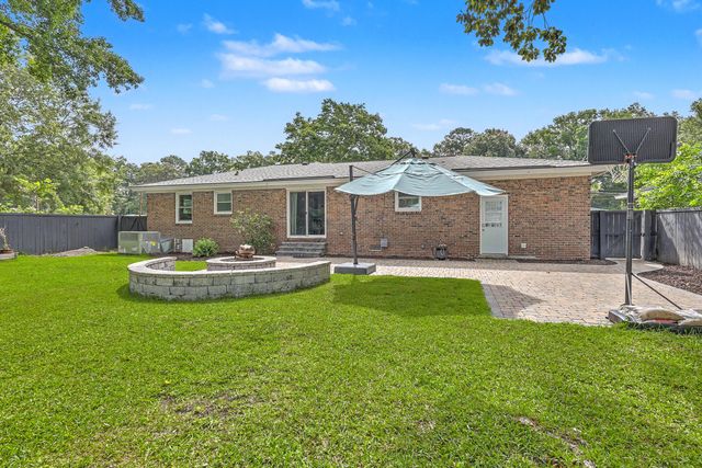 2050 Bishop Drive, Charleston, SC 29414
