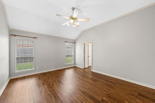 1041 Cheyenne Trail, Hewitt, TX 76643