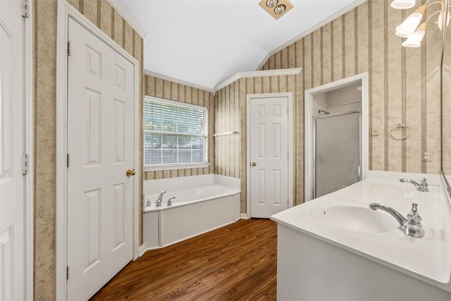 1041 Cheyenne Trail, Hewitt, TX 76643