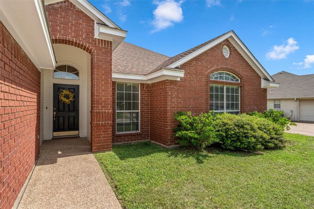 1041 Cheyenne Trail, Hewitt, TX 76643