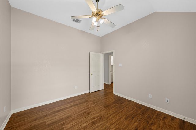 1041 Cheyenne Trail, Hewitt, TX 76643