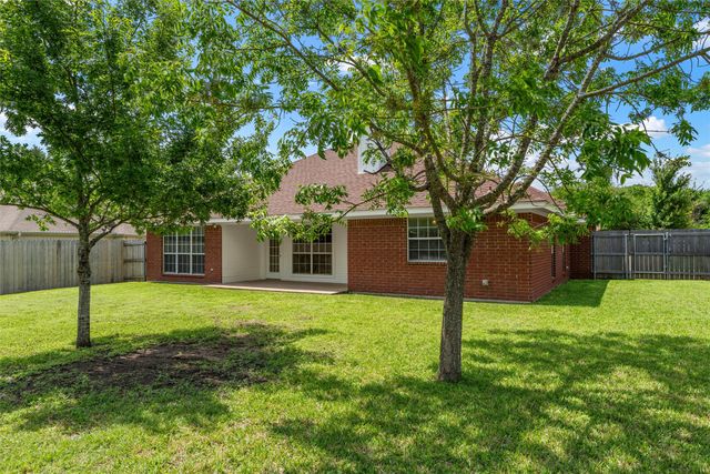 1041 Cheyenne Trail, Hewitt, TX 76643