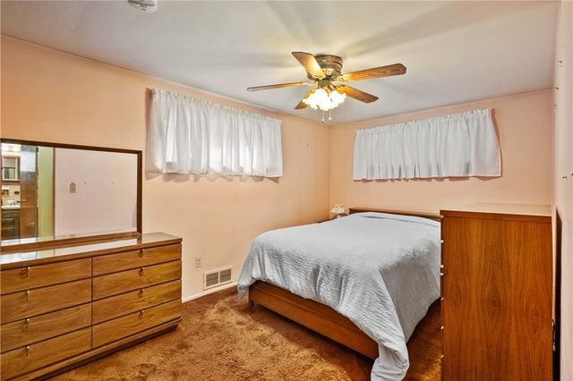 2811 Bowman Ave, Mckeesport, PA 15132