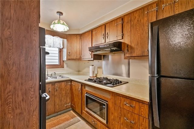 2811 Bowman Ave, Mckeesport, PA 15132