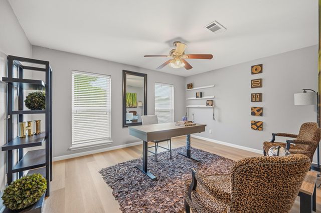 10703 Valley Forge Drive, Houston, TX 77042