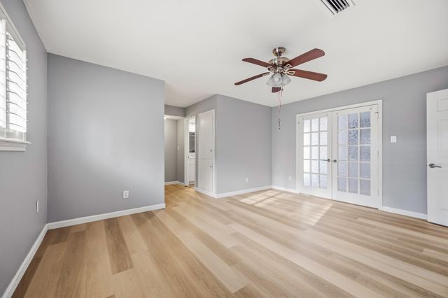 10703 Valley Forge Drive, Houston, TX 77042