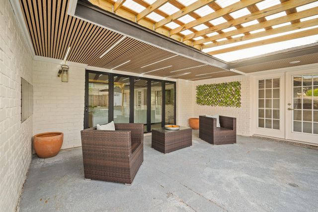 10703 Valley Forge Drive, Houston, TX 77042