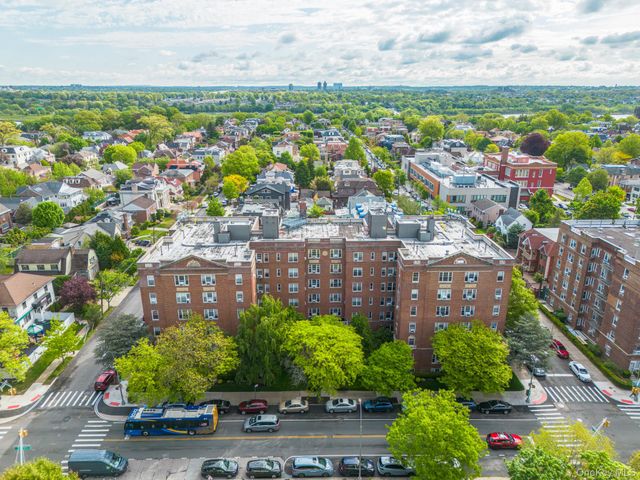 68-37 108th 5H, Forest Hills, NY 11375