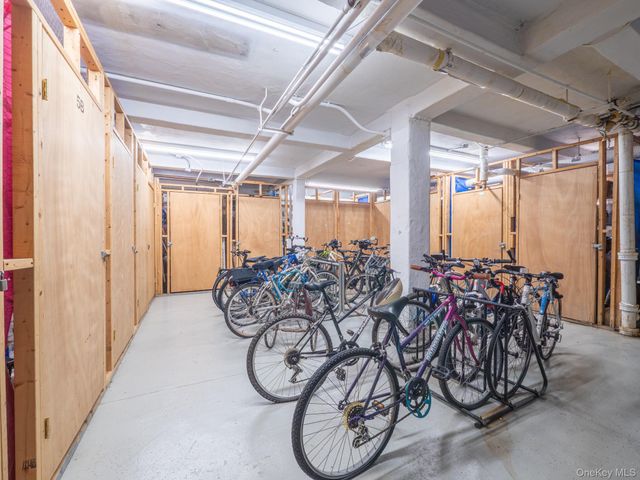 68-37 108th 5H, Forest Hills, NY 11375