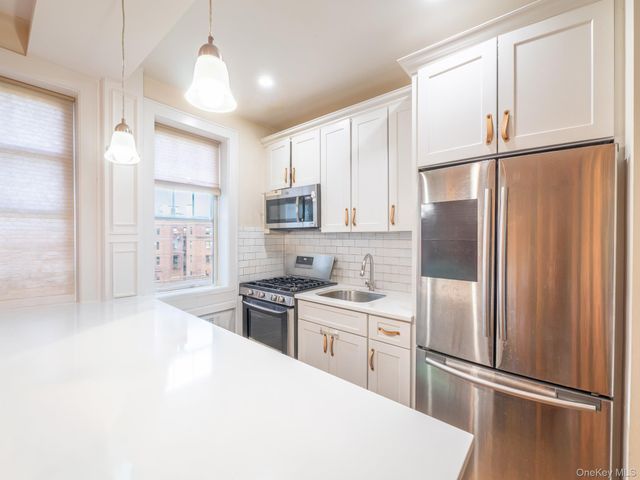 68-37 108th 5H, Forest Hills, NY 11375