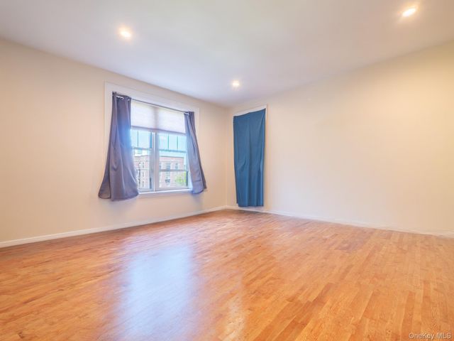 68-37 108th 5H, Forest Hills, NY 11375