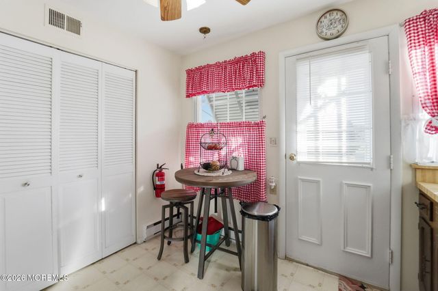 7 Woodstock Lane, Manchester, NJ 08759